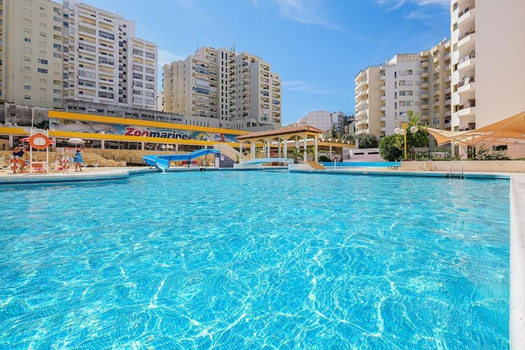פורטימאו T2 With Pool, 300M From The Beach מראה חיצוני תמונה