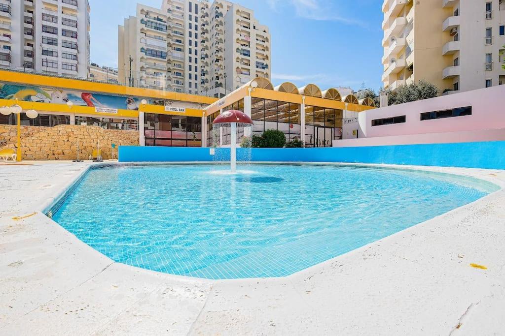 פורטימאו T2 With Pool, 300M From The Beach מראה חיצוני תמונה