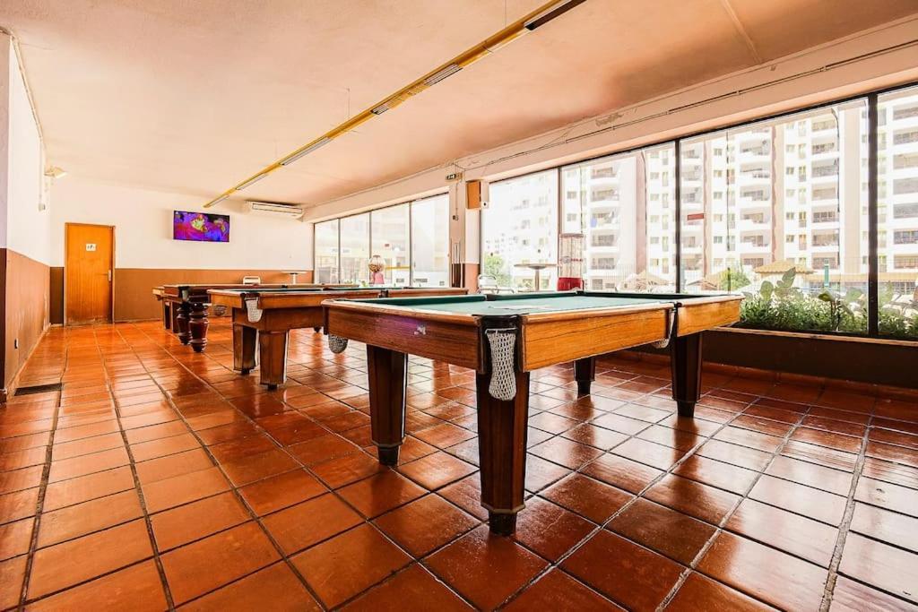 פורטימאו T2 With Pool, 300M From The Beach מראה חיצוני תמונה