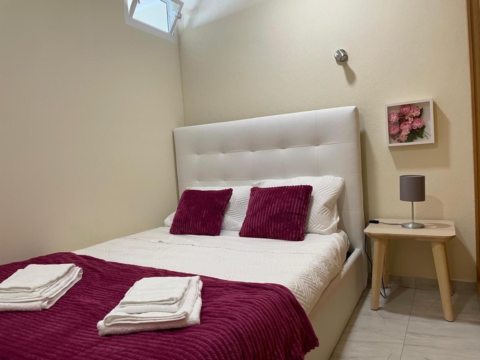 פורטימאו T2 With Pool, 300M From The Beach מראה חיצוני תמונה