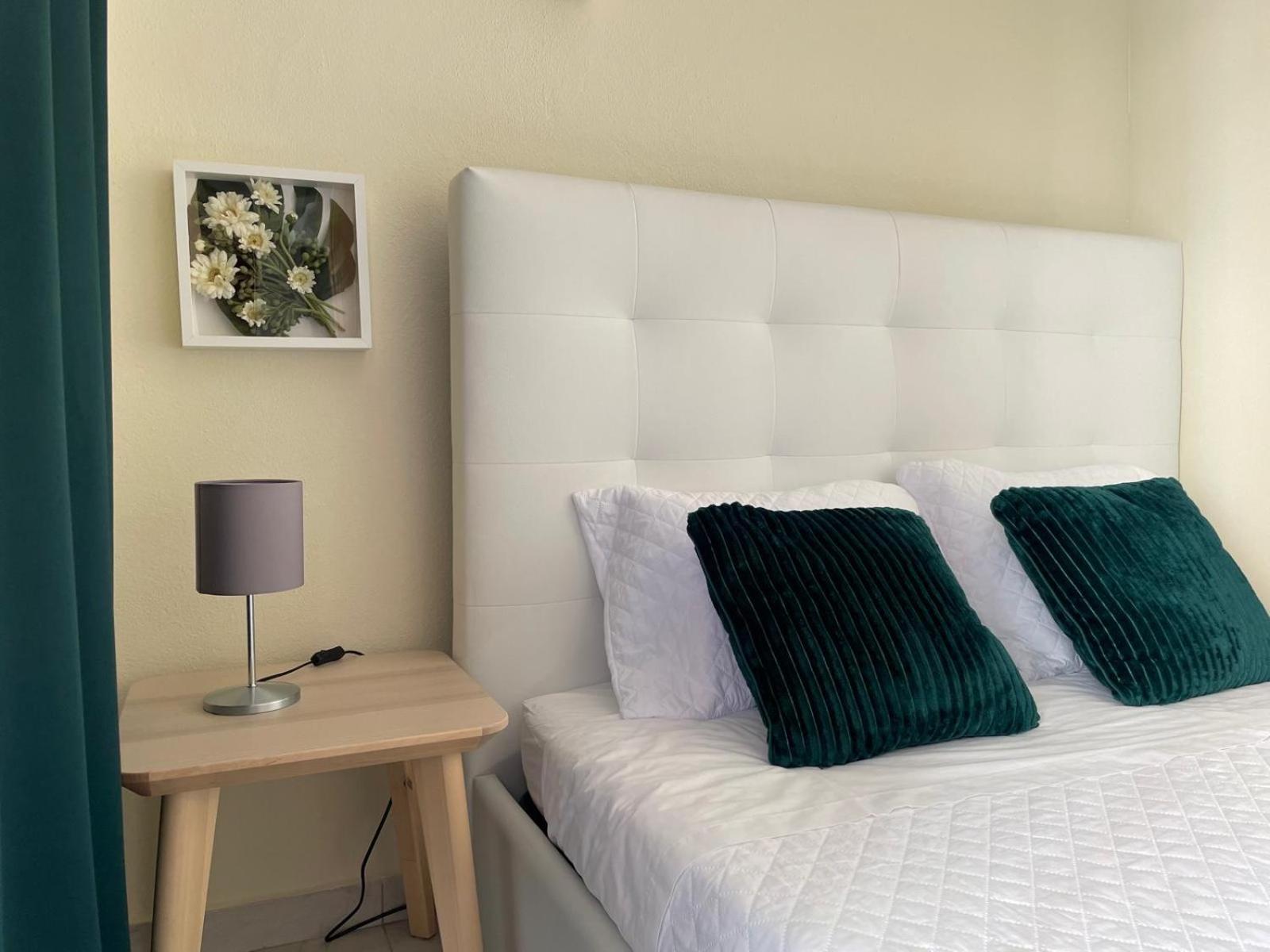 פורטימאו T2 With Pool, 300M From The Beach מראה חיצוני תמונה